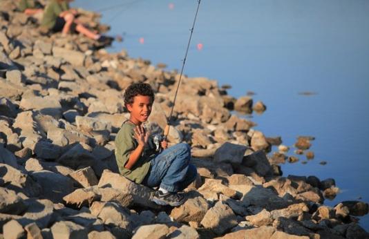 kid fishing