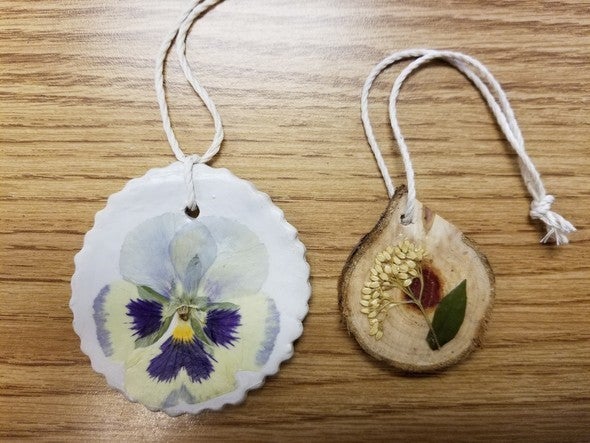 Pressed flower craft