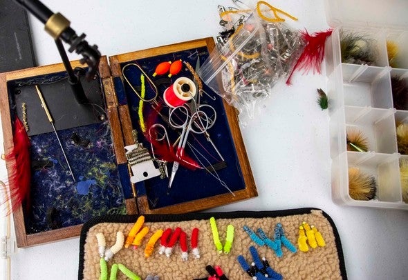 Jig tying gear