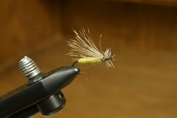 Tying a lure