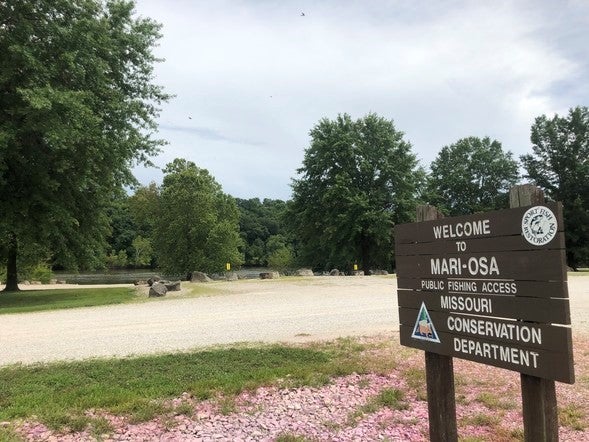 MDC Mari-Osa Access sign on Osage River