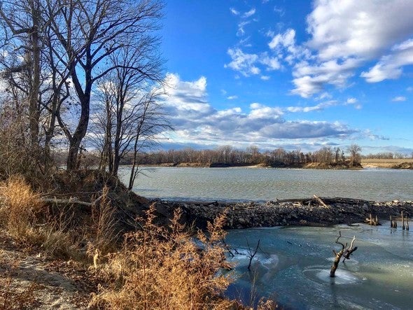View of Missouri River from River’s Edge Trail 