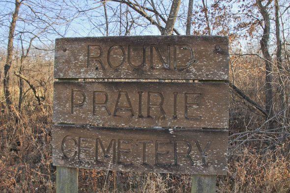 Sign for Round Prairie Cemetery