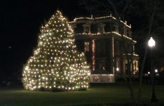 Governor's Mansion Christmas tree